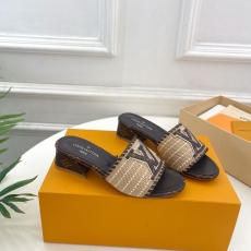 Louis Vuitton Slippers